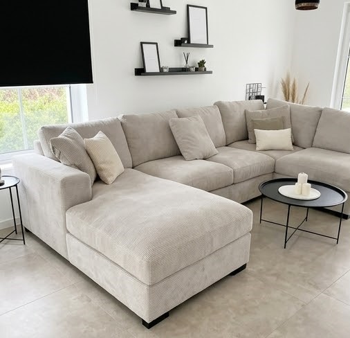 51cacbdc-8669-4952-9d7f-c432d3201e1a Large u shape sofa